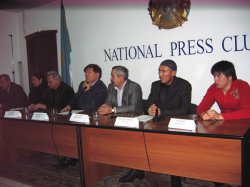 Мухтар Шаханов дал Нурсултану Назарбаеву срок до 17-го декабря