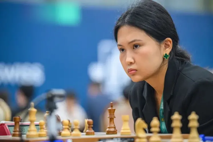 Бибисара Асаубаева на турнире «Большой женской швейцарки» / фото Michal Walusza/FIDE