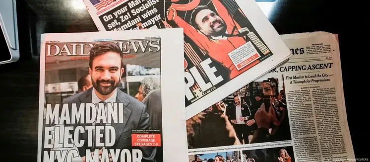 Зоран Мамдани на обложках американских газет после победы/Фото: Eduardo Munoz/REUTERS