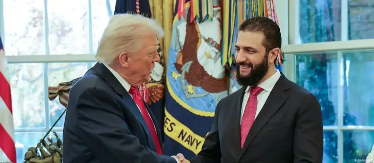 Президент США Дональд Трамп и временный президент Сирии Ахмед аш-Шараа в Белом доме/Фото: SANA/AFP