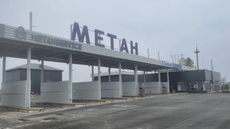 автомобильная газонаполнительная компрессорная станция (АГНКС) для заправки сжатым метаном в Уральске, фото 2ГИС