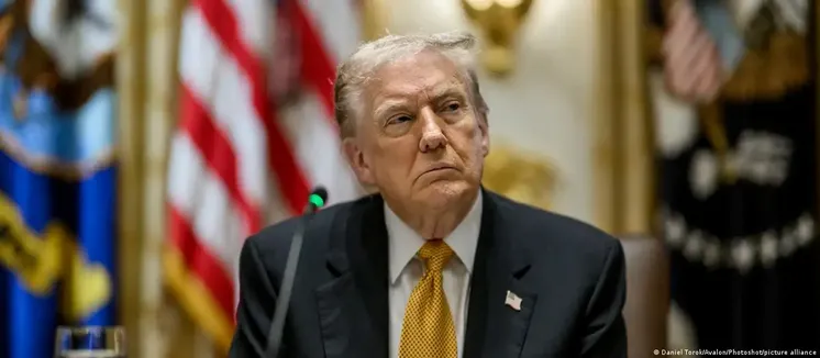 Трамп: Путин хочет заключить сделку и "вернуться к более нормальной жизни"/Фото: Daniel Torok/Avalon/Photoshot/picture alliance