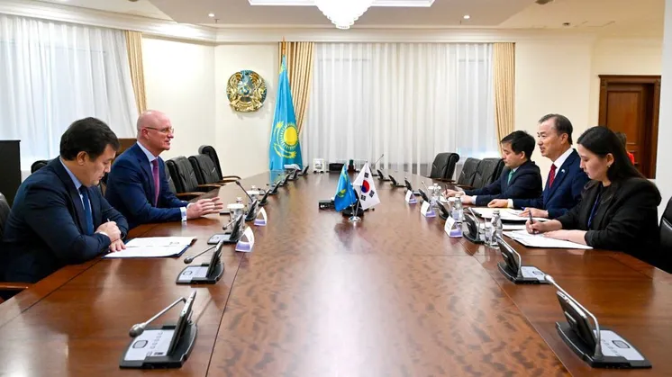 фото пресс-службы правительства